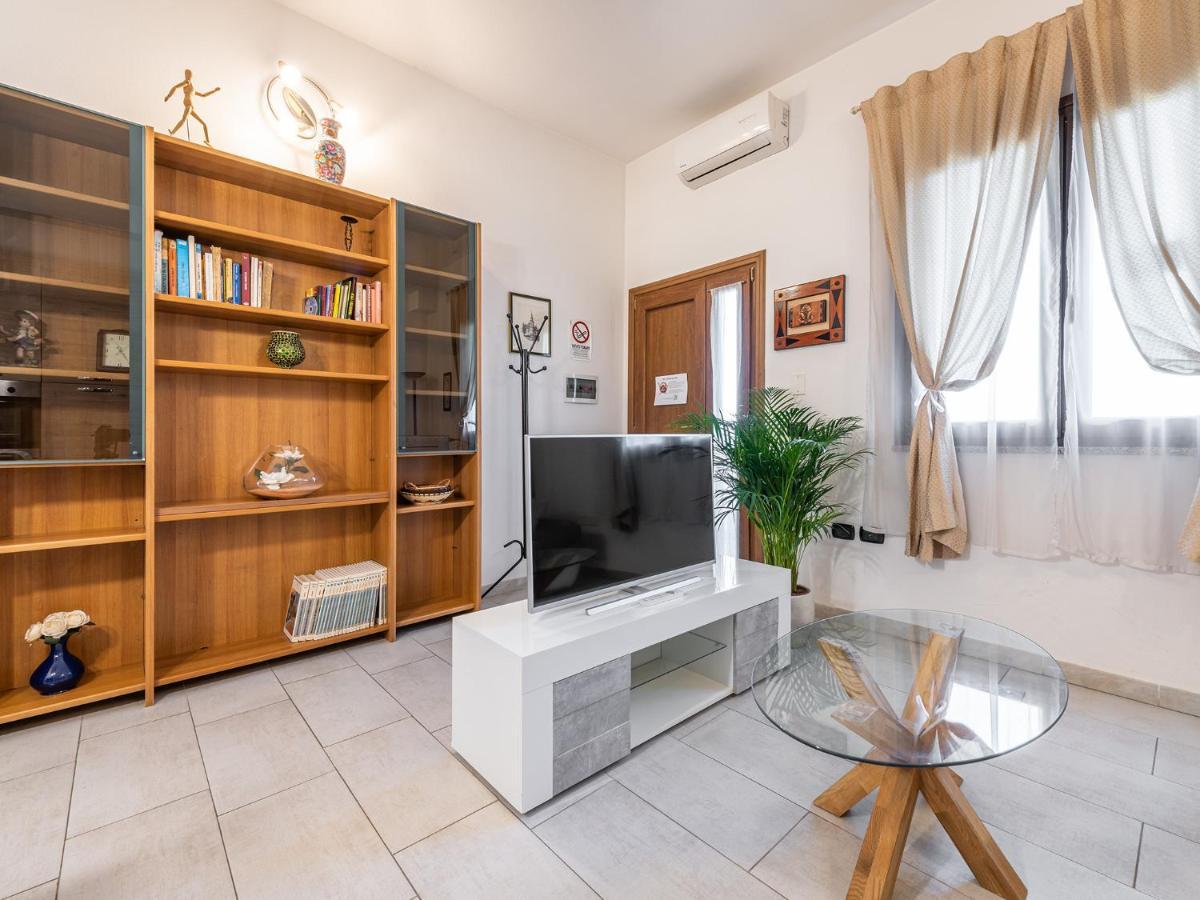 La Mariposa - Bellavita Apartments Assemini Eksteriør bilde